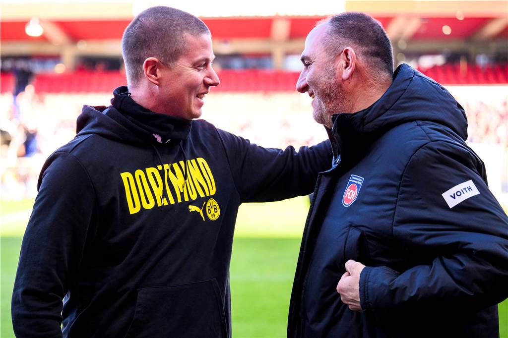 BVB-Trainer Tullberg wieder bei der U19 : „Versuche die nächsten Diamanten zu schleifen“ Mike Tullberg spricht mit Frank Schmidt.