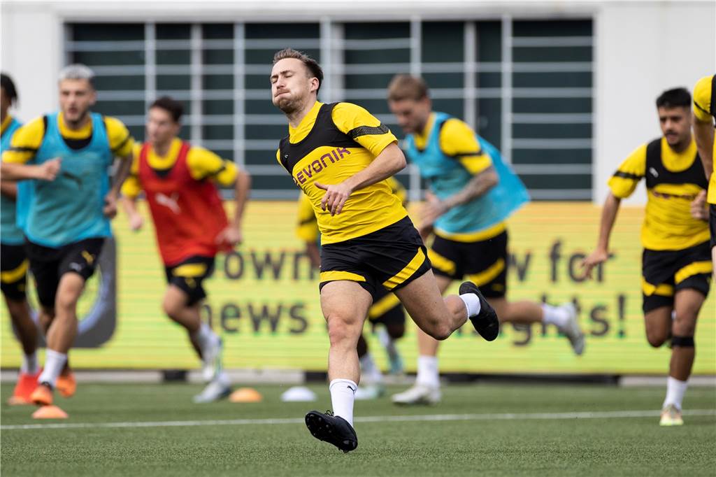 BVB-Training in Singapur.