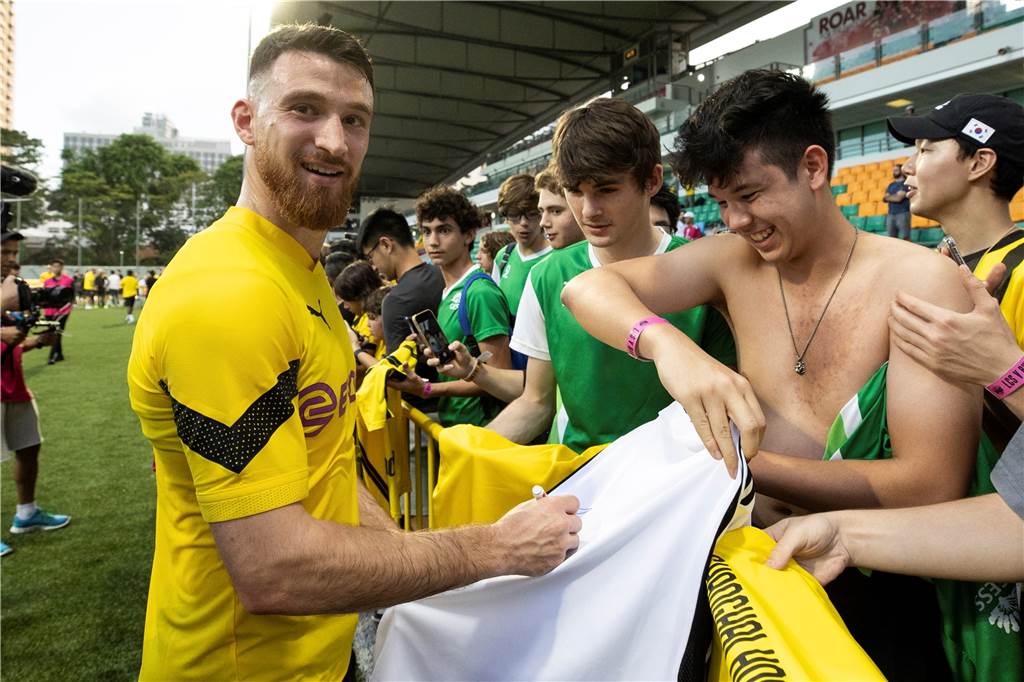 BVB-Training in Singapur.