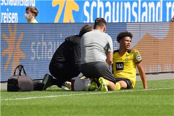 BVB-Youngster Nnamdi Collins muss sich am Montag einer MRT-Untersuchung unterziehen.