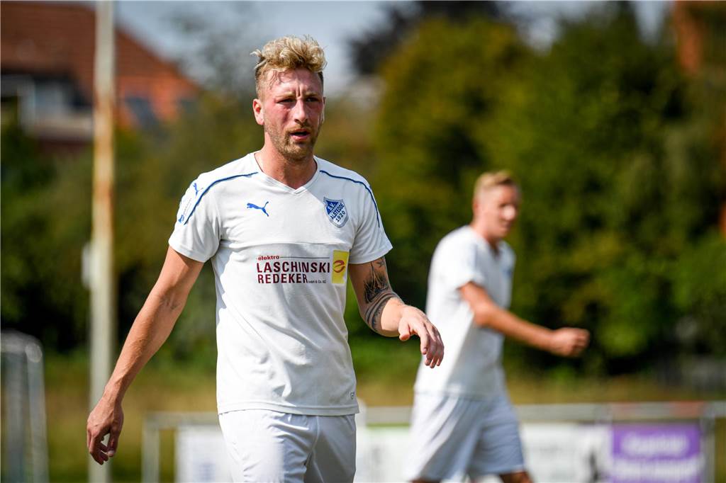 BW Alstedde, im Auftaktspiel direkt gegen den LSV gefordert, schickt folgende Spieler aufs Parkett der Rundturnhalle: Jannik Audehm, Jan Hessel, Philipp Herder (Foto), Nico Stork, Ilkay Kir, Admir Berisha, Antonio Abazi, Selim Mechken, Can Cicek, Mo Barry, Jakub Arslan, Aslan Arslan.