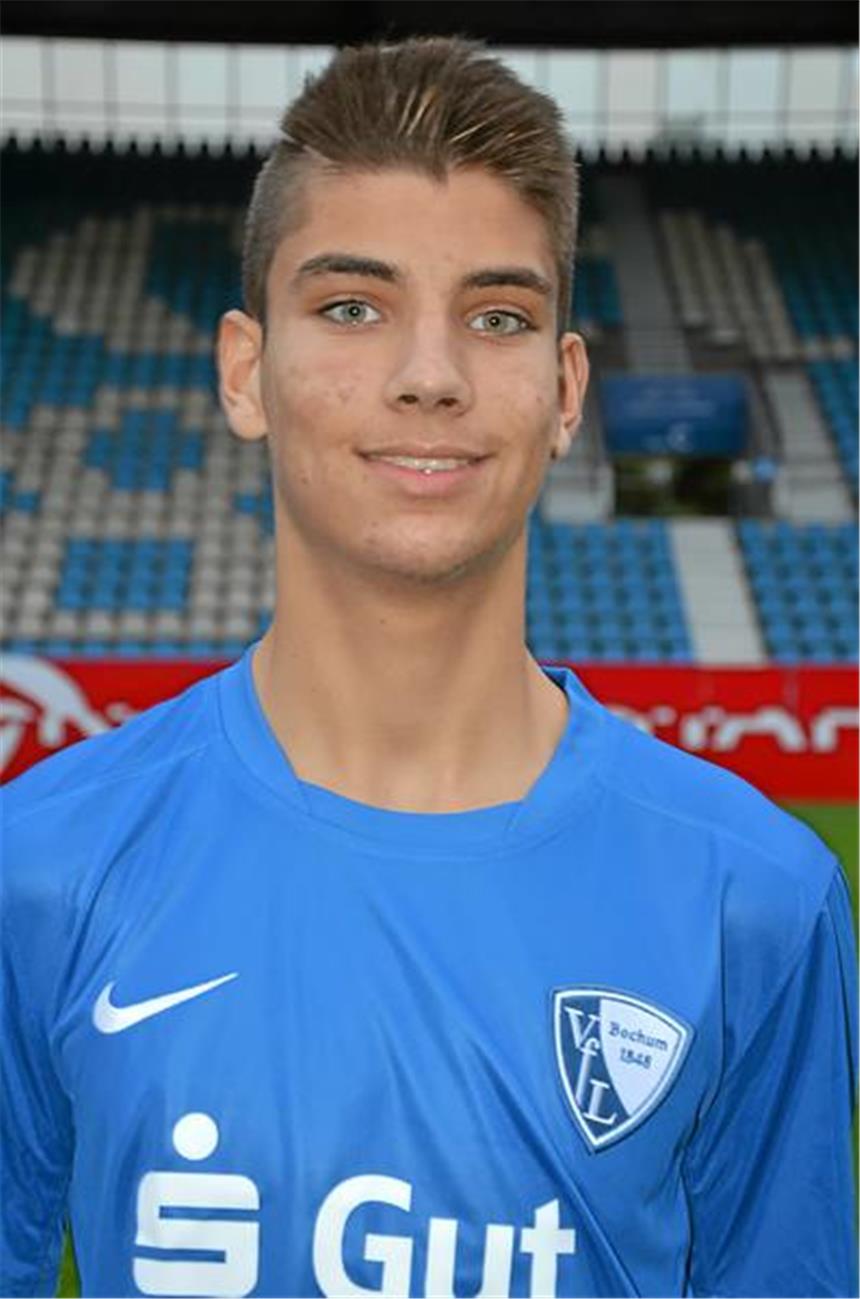 Kader trainiert mit den VfL-Profis Cagatay Kader nahm am Dienstag an der Trainingseinheit der Profis teil.