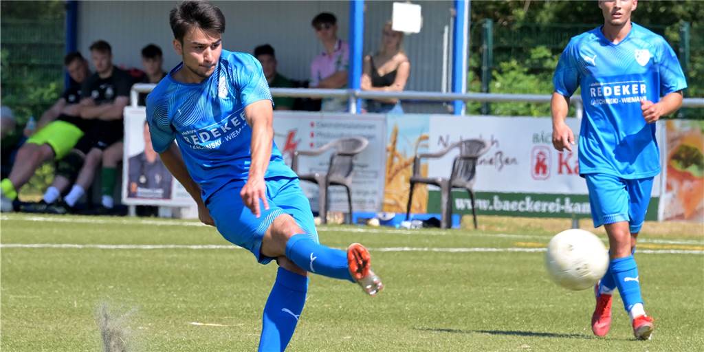 Elegante Annahmen und starke Abschlüsse: Die besten Bilder vom Testspiel-Wochenende Cagatay Tutar und BW Alstedde konnten am Sonntag einen ungefährdeten Heimsieg einfahren.