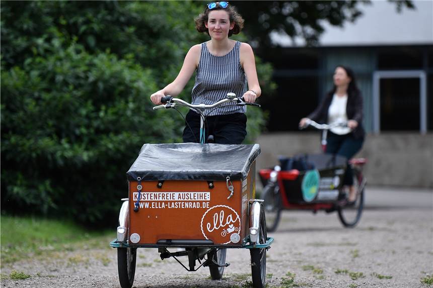 Cargobike im Test: der Brummi des Radwegs Cargobikes sind vielseitig einsetzbar – im Verkehr tun sich allerdings einige Hürden auf.