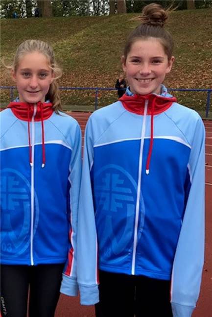 Leichtathleten des TV Werne gehören zu den Besten in Westfalen - manche nicht nur in einer Sportart Carina Beckmann (l.) führt die Westfälische Bestenliste im Vierkampf an, gefolgt von Tina Riße.