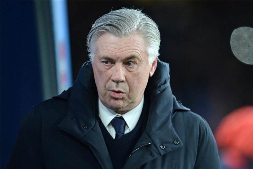 Neapel siegt gegen Florenz - Insigne mit einzigem Treffer Carlo Ancelotti bleibt mit dem SSC Neapel an Tabellenführer Juventus Turin dran. Foto: Andreas Gebert