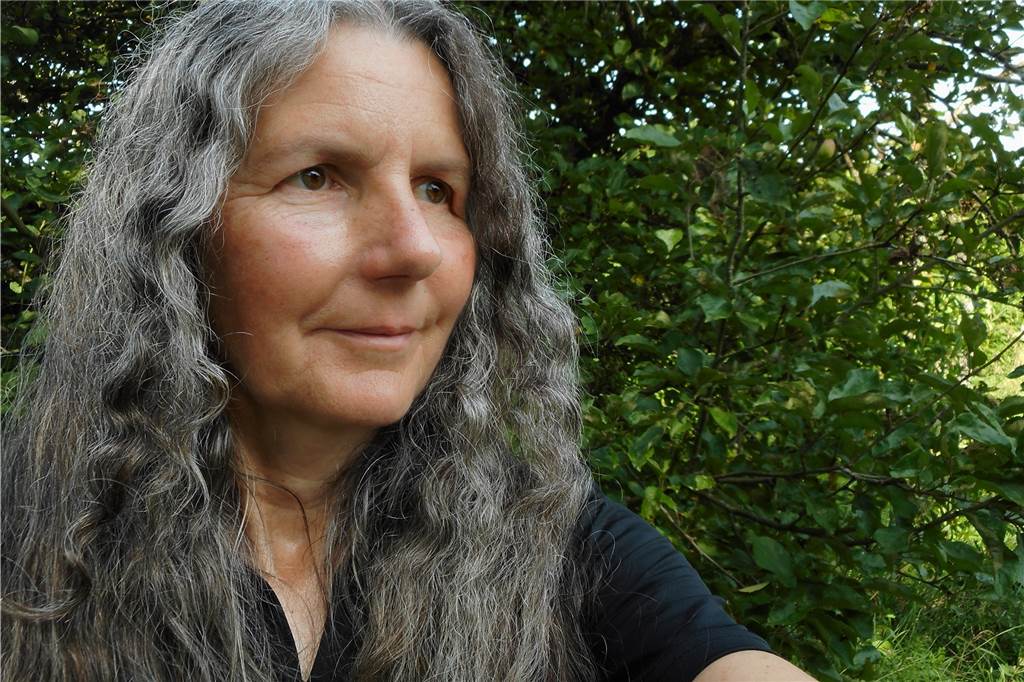 Als „Indianer“ zu Karneval: „Für indigene Menschen verletzend“ Carmen Kwasny leitet die Native American Association of Germany eine Anlauf- und Kontaktstelle für indigene Menschen in Deutschlande