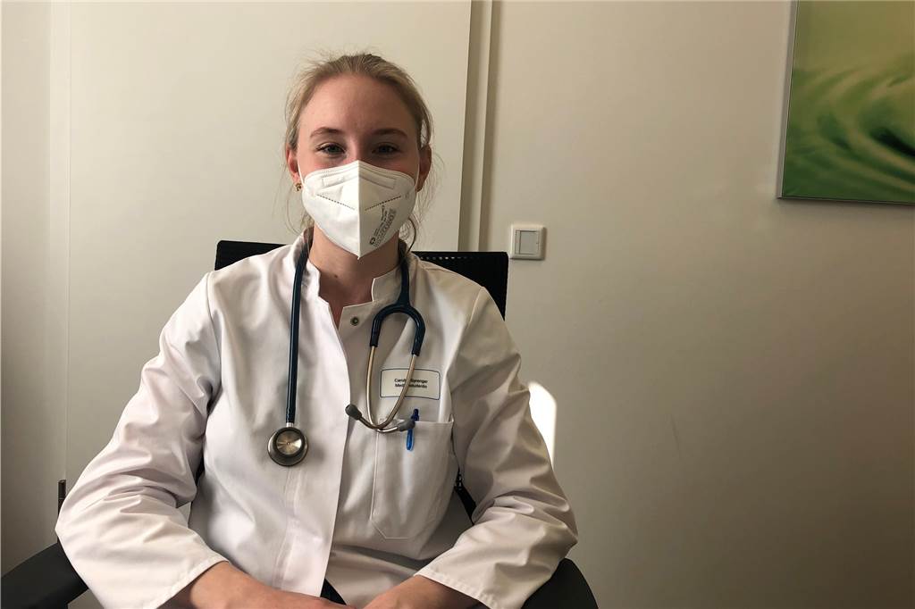 Legdener Hausarzt-Praxis macht Medizinstudentin (22) Appetit auf mehr Carolin Sprenger, 22, künftige Ärztin