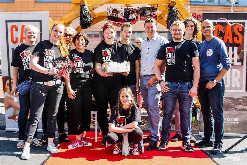 Dort steht CasKultur nach zwei Jahren Probedurchlauf CasKultur hat in den zwei Jahren laut eigener Einschätzung auch an Professionalität gewonnen.