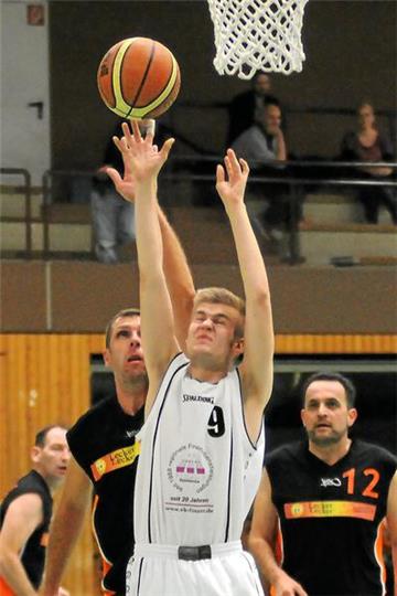 Castroper BC (weiß, Felix Sobottka) - Hertener Löwen