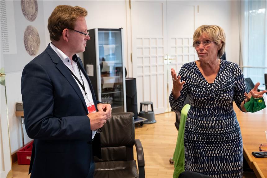 Zum Nachhören: Grüne und CDU-Mann Hollstein äußern sich zu Wahlempfehlung CDU-Mann Andreas Hollstein und die Grünen-OB-Kandidatin Daniela Schneckenburger (Archivbild). Schneckenburger hat es nicht in die Stichwahl geschafft. Die Grünen empfehlen nun die Unterstützung des CDU-Mannes.