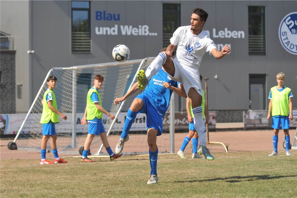Cengiz Kuyutas erwartet mit Stadtlohns A-Jugend ein Flutlichtspiel.