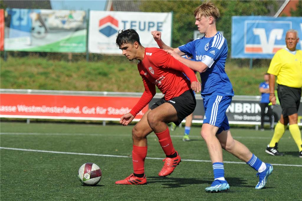 Vorwärts Epe angelt sich jungen Goalgetter Cengiz Kuyutas (l.) spielt aktuell für die A-Junioren des FSV Ochtrup.