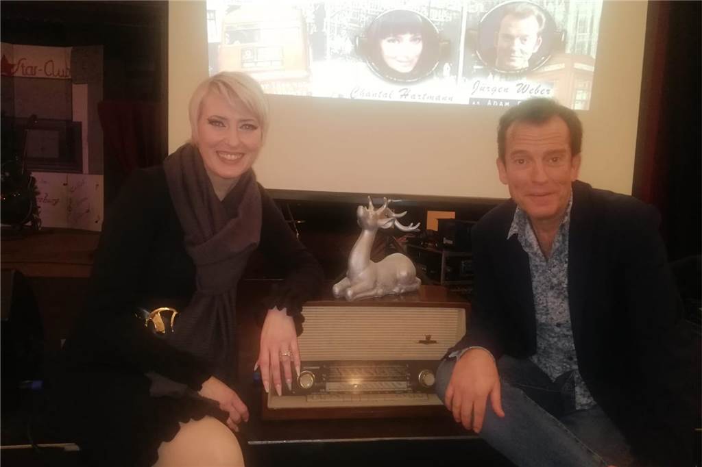 (v.l.) Chantal Hartmann und Jürgen Weber treten zusammen mit Chris Andrews bei der Weihnachtsshow im Dezember auf.