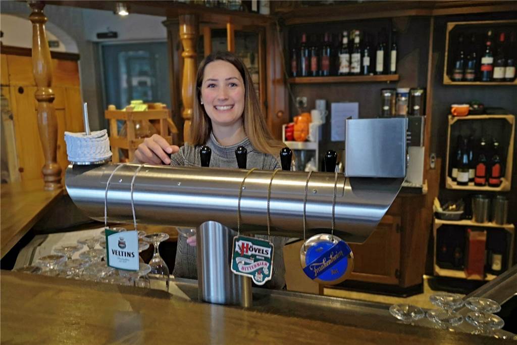 Wetterkamp hat sich von der Dorfkneipe zum Restaurant gemausert Chefin Christina Eickenscheidt führt das Restaurant Wetterkamp seit sechs Jahren.