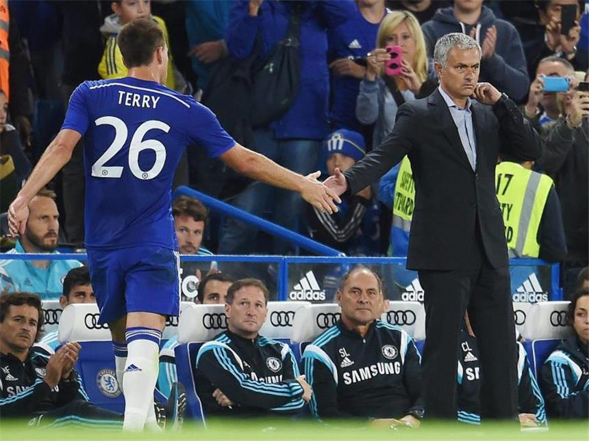 FC Chelsea verlängert Vertrag mit Kapitän Terry Chelseas Coach José Mourinho kann weiter mit seinem Kapitän John Terry planen. Foto: Andy Rain