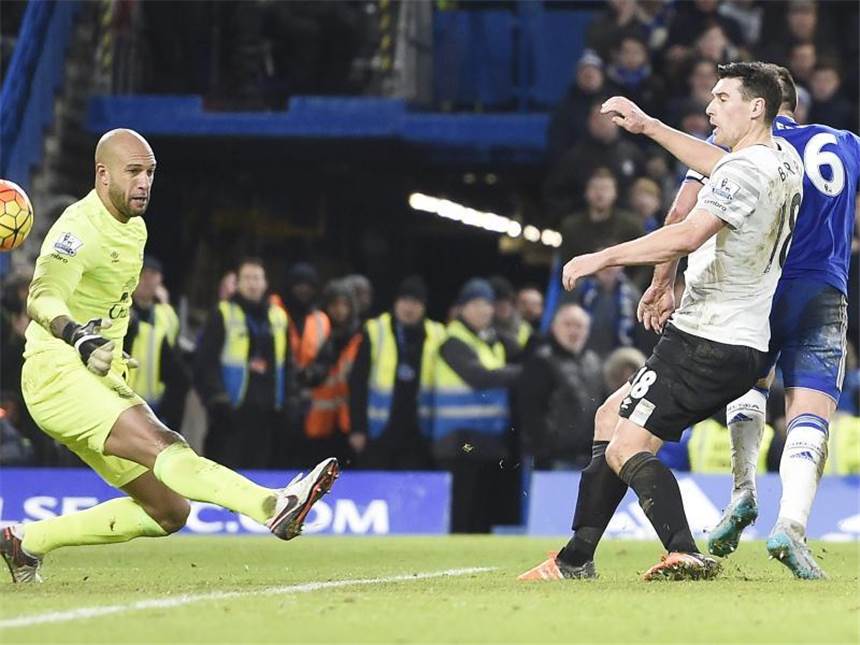 Chelsea rettet Punkt - Leicester nach Remis Erster Chelseas John Terry (r) köpfte gegen Everton spät zum Ausgleich. Foto: Facundo Arrizabalaga