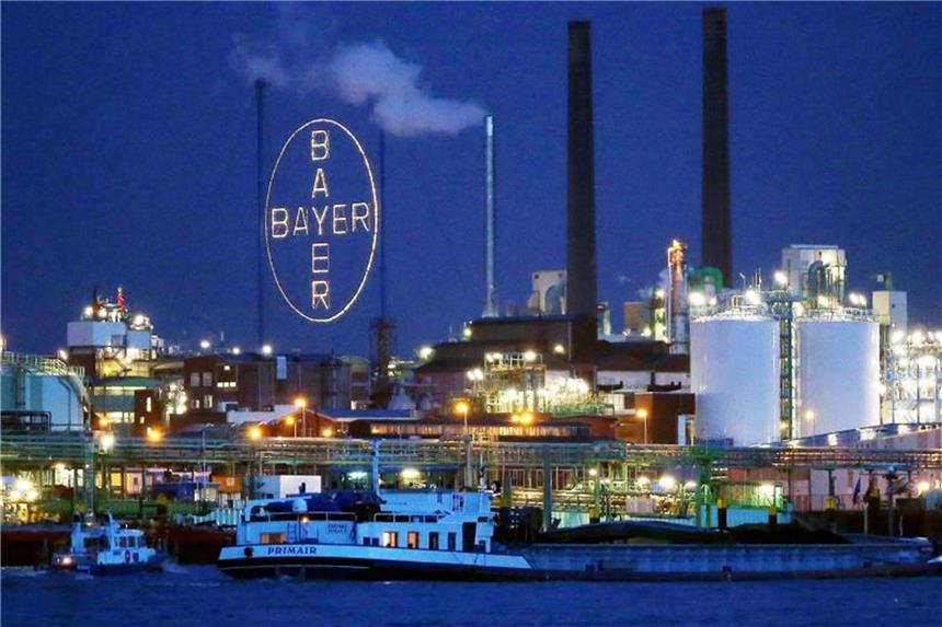 Chemiebranche in Hochstimmung: Neue Bestmarken angepeilt Chemieriesen wie der Bayer AG in Leverkusen profitieren von der starken Weltkonjunktur. Foto: Oliver Berg