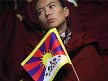 China greift hart durch: Um die Selbstverbrennungen von Tibetern in den Griff zu bekommen, werden erneut zwei mutmaßliche Anstifter zu harten Strafen verurteilt. In Indien machen die Exiltibeter mit einer Kampagne auf die Lage im Hochland aufmerksam. Foto: Anindito Mukherjee