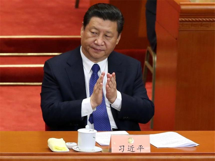 China will Fußball auf Weltklasse-Niveau bringen Chinas Präsident Xi Jinping sorgt sich um den Fußball seines Landes. Foto: Wu Hong
