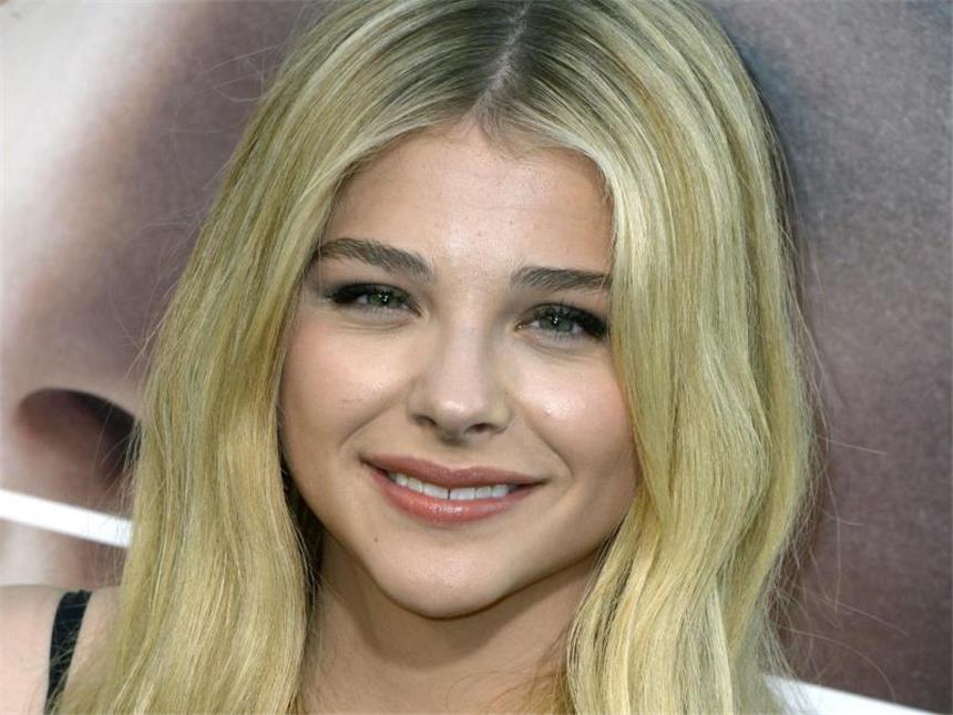Im Film "Wenn ich bleibe" muss man mit Tränen rechnen Chloë Grace Moretz spielt die Mia im Film "Wenn ich bleibe".