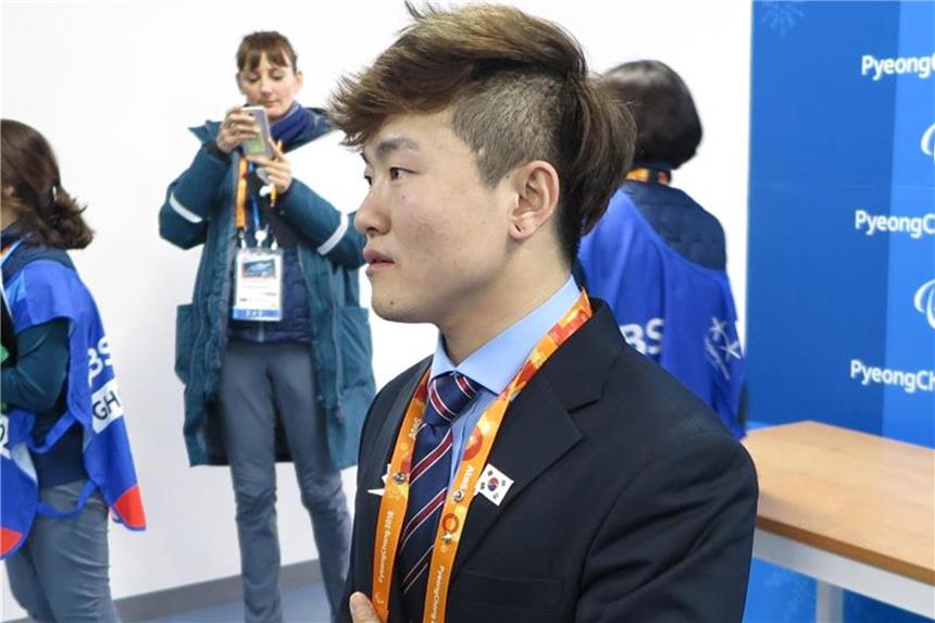 Nordkorea-Flüchtling bei Para-Eishockey-Team des Südens Choi Kwang Hyouk flüchtete als Jugendlicher aus Nordkorea spielt jetzt für das Para-Eishockey-Team des Südens. Foto: Dirk Kodder