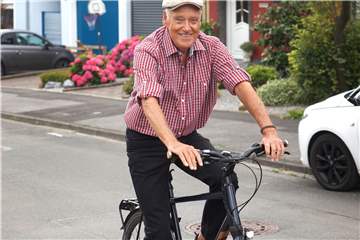 Chorleiter Reinhard Fehling spult selbst längere Strecken auf dem Fahrrad ab, weil er sich bewusst gegen ein Auto entschieden hat. Innerhalb Kamens ist er damit meistens schneller als mit dem Auto.