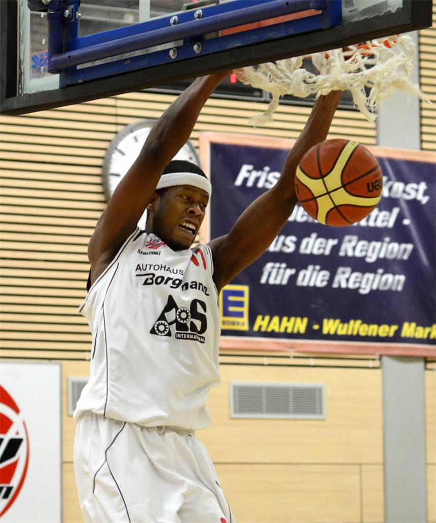 BSV Wulfen sendet erneutes Lebenszeichen Chris Brown war mit 24 Punkten Wulfens Topscorer gegen die Bundesliga-Reserve der Telekom Baskets Bonn.
