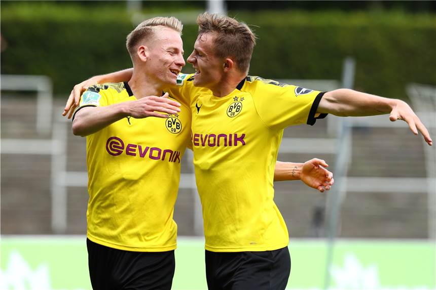 Herausragend gegen Düsseldorf: Ein Neuzugang findet seinen Platz bei Borussia Dortmund II Chris Führich (l.) war an allen vier Toren gegen Düsseldorf beteiligt.