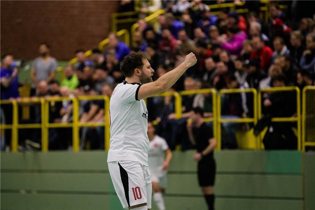 Heißes Aufstiegsrennen in der Kreisliga A: Vier Anwärter, vier verschiedene Ansätze Chris Meschede von Westfalia Huckarde hat mit Mathias Tomaschewski einen neuen erfahrenen Teamkollegen.
