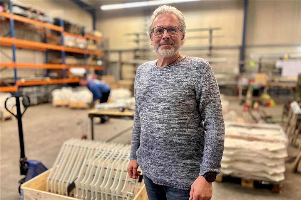 Unternehmen fährt Produktion von Anti-Terror-Sperren hoch Christian Barz steht in der Produktionshalle von Herne Protect. Hier werden Trucksperren hergestellt.