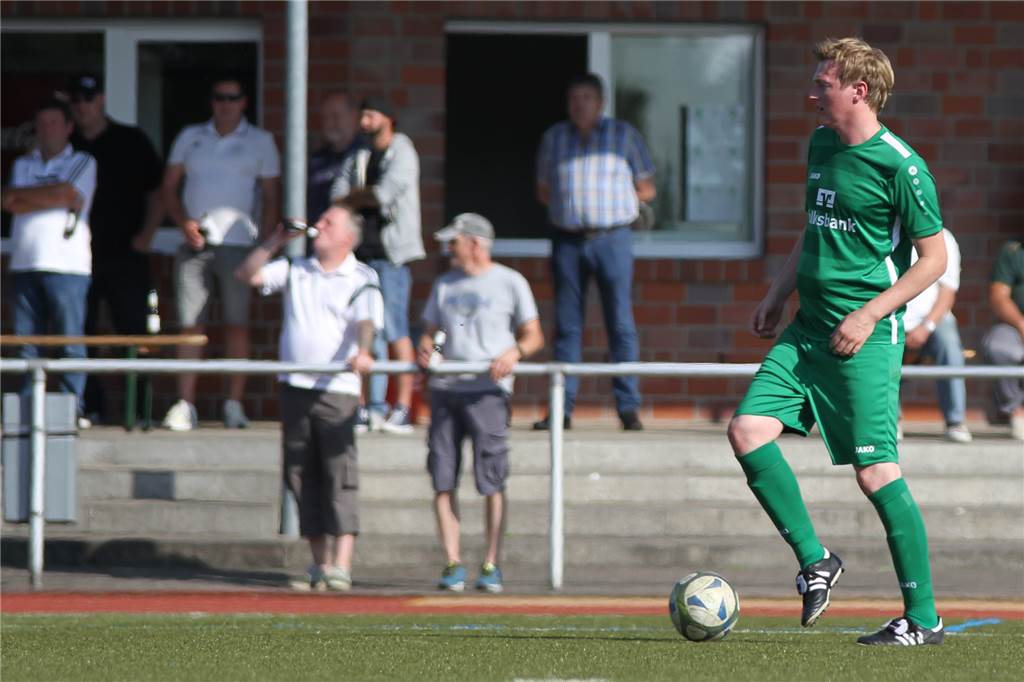 Karriere-Ende vor zwei Jahren - und doch spielte ein Spieler vom SuS Olfen nun noch einmal Christian Brüse stand am Sonntag überraschend nochmal für die erste Mannschaft auf dem Platz.