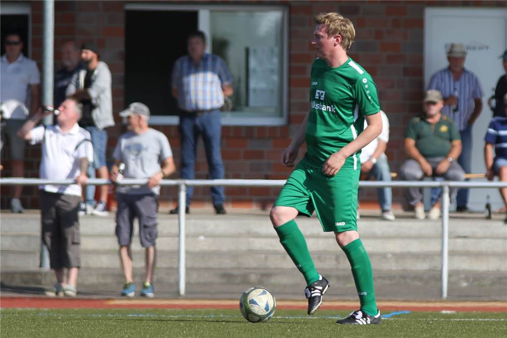 Sportlicher Leiter und Co-Trainer in einer Person beim SuS Olfen: „Kurios, aber die beste Lösung“ Christian Brüse stand in dieser Saison als Spieler des SuS Olfen auf dem Feld.