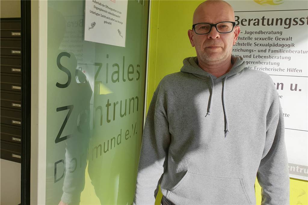 „Situation ist dramatisch“ - Gast-Haus-Chefin und Kollegen sehen Hilfsangebote in Gefahr Christian de Vries übernimmt die Kommunikation des Sozialen Zentrums