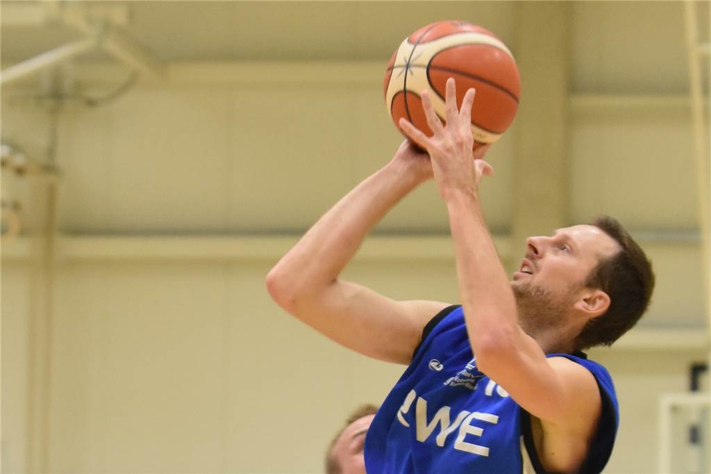 Wichtiger LippeBaskets-Spieler trifft Entscheidung über neue Saison Christian Dreißig bleibt den LippeBaskets erhalten.