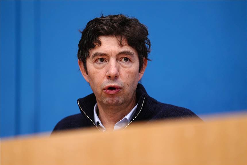 Expertenrat warnt: Bund soll zu jeder Zeit handeln können, wenn Corona-Regeln auslaufen Christian Drosten , Direktor des Instituts für Virologie an der Charité Berlin, ist Mitglied des Corona-Expertenrates der Bundesregierung.