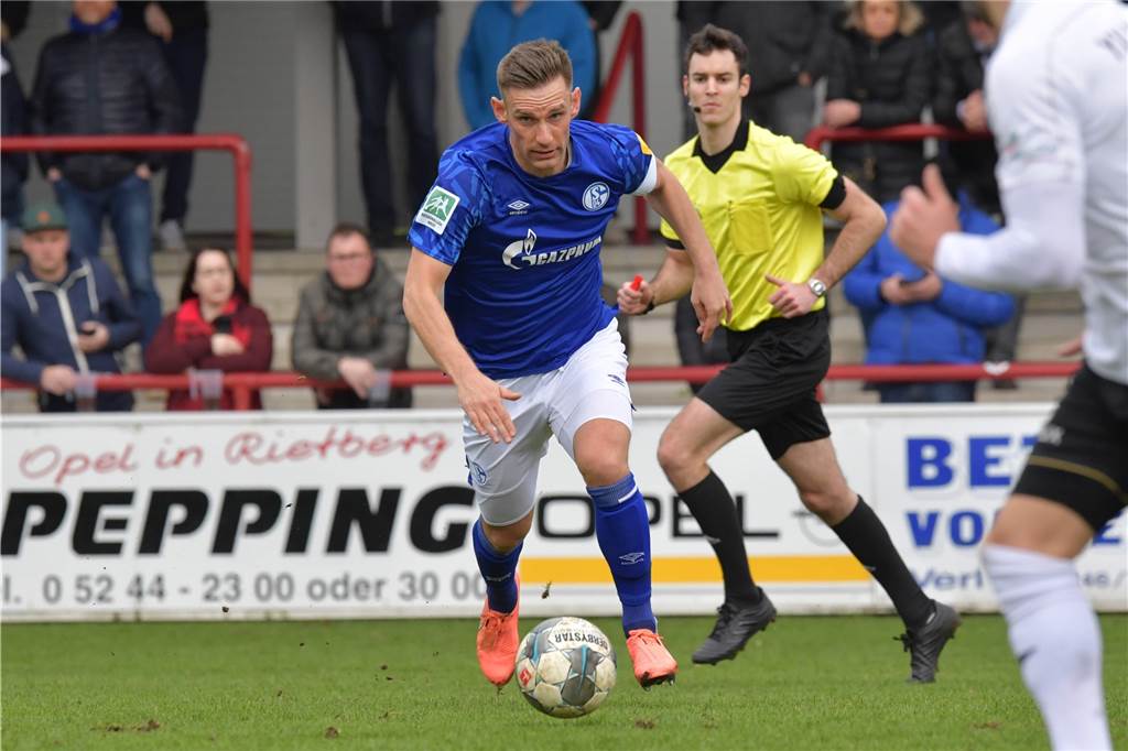 97 Einsätze in der 3. Liga: Ex-U-Nationalspieler spielt beim TuS Haltern mit Christian Eggert spielte im vergangenen Jahr noch für den FC Schalke 04 II. Derzeit ist er regelmäßig in der Stauseekampfbahn in Haltern zu sehen.