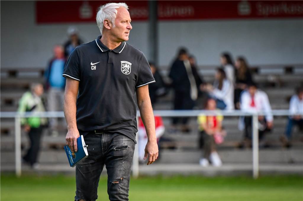 Spielerberater im Amateurfußball? „Das ist doch eigentlich schon eher witzig“ Christian Hampel hat während seiner Zeit beim Lüner SV häufig mit Beratern zu tun gehabt.