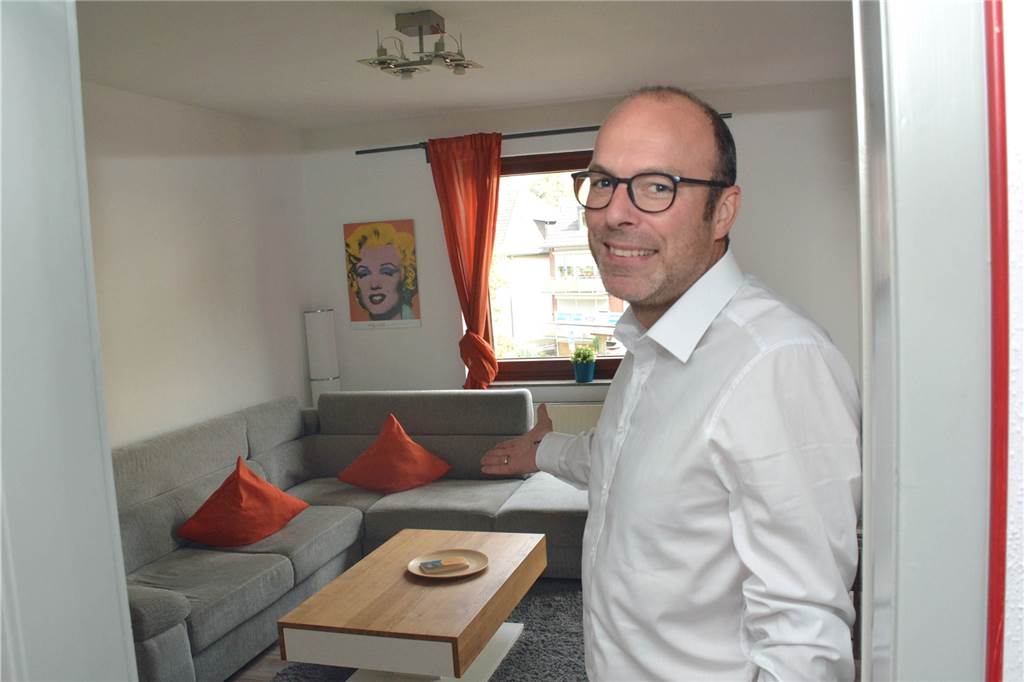 Airbnb: Wenn Menschen ihr Zuhause an Fremde vermieten Christian Herberhold bietet seine Ferienwohnungen in Dorsten auch bei Airbnb an. Die Nachfrage sei hoch, sagt er. Viele Touristen würden zentrumsnah wohnen wollen.