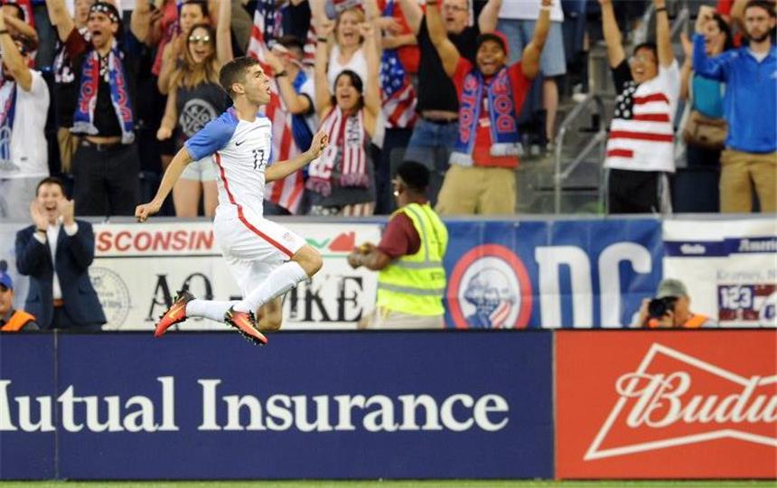 Pulisic trifft erstmals für die USA - Mkhitaryan-Hattrick Christian Pulisic bejubelt seinen ersten Treffer für die A-Nationalmannschaft der USA.