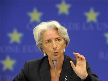 Christine Lagarde, Direktorin des Internationalen Währungsfonds (IWF), spricht in Brüssel: Die globalen Konjunkturaussichten haben sich verbessert - das krisengebeutelte Europa scheint vom Aufschwung allerdings nicht viel zu haben. Foto: Benoit Doppagne/Archiv