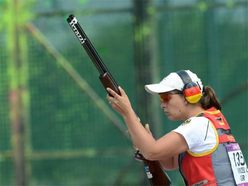 Favoritin Wenzel gewinnt Skeet-Meistertitel in München Christine Wenzel hat in München den Meistertitel geholt. Foto: Peter Kneffel