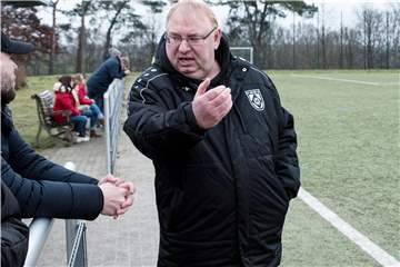 Christoph Bafs-Dudzik, Trainer des SV Hullern, hat Verstärkung bekommen.