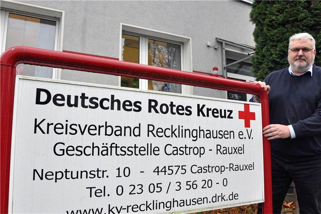 Coronavirus: 20 Abstriche am ersten Tag in Dorstens Corona-Testzentrum Christoph Behrenspöhler ist beim DRK derzeit Krisenstabs-Manager für die Corona-Pandemie.