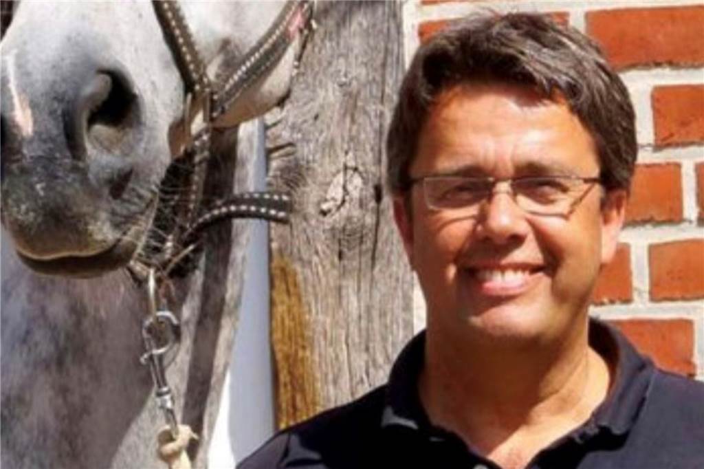 Notdienstkrise: Auch in Ahaus stoßen Tierärzte an ihre Grenzen Christoph Hellmann sagt, dass es zu wenig Tierärzte gibt.