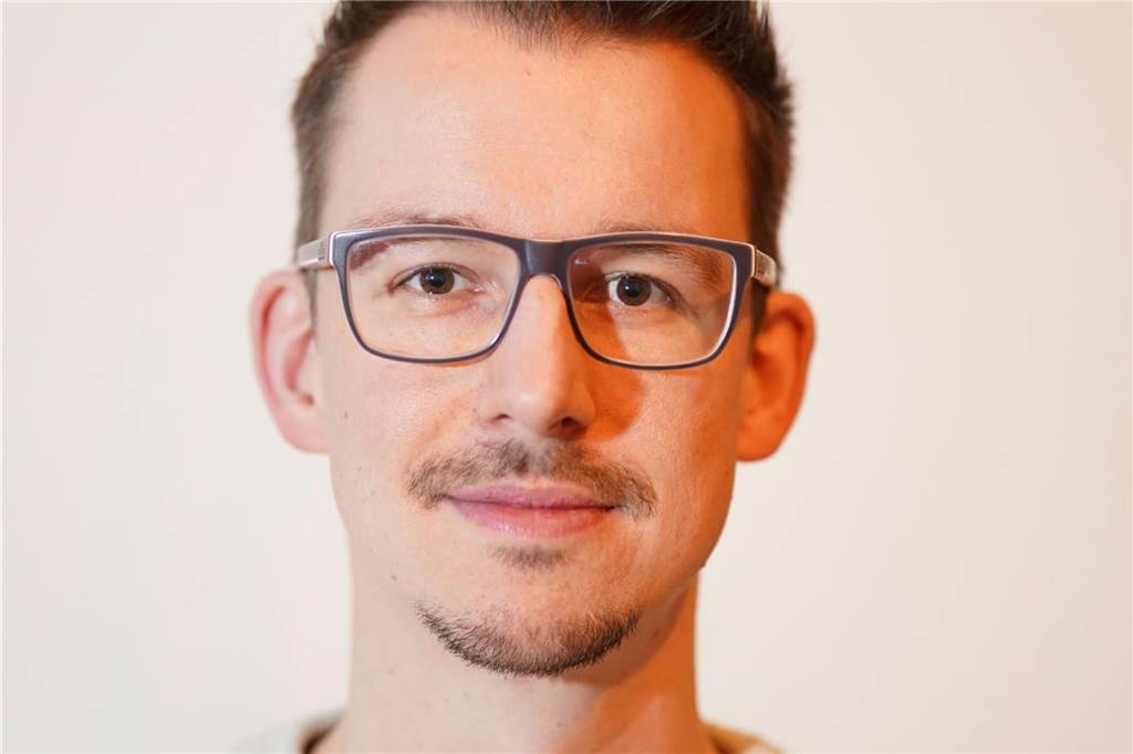 Dr. Knapp: Bei jedem zweiten Ickerner Grab weiß ich die Krankengeschichte Christoph Kölker ist Allgemeinmediziner und Hausarzt in Ickern