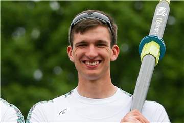 Christopher Reinhardt ist einer von zwei Neuen im Deutschland-Achter und freute sich deshalb ganz besonders über den EM-Titel von Luzern.