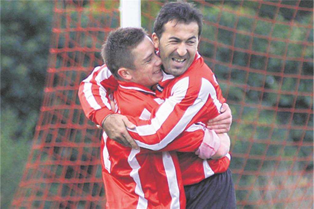 Mehr Treffer als Lewandowski: „Für 50 Tore war ich in der Kreisliga immer gut“ Cihan Ciplak war auch im Trikot von RW Unna im Jahr 2008 der gefeierte Torjäger.