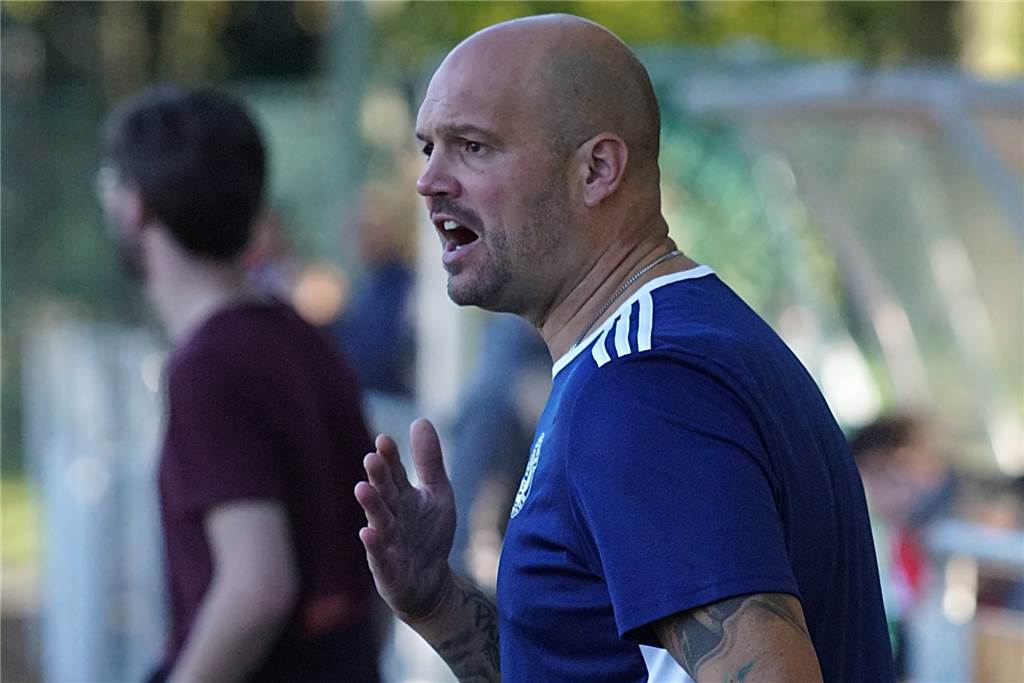 Tim Richter übt Kritik und Selbstkritik: Rückzug des Holzwickeder SC war „alternativlos“ Claas Hoffmann und der Holzwickeder SC treten mit der U23 in der Bezirksliga nicht mehr an.