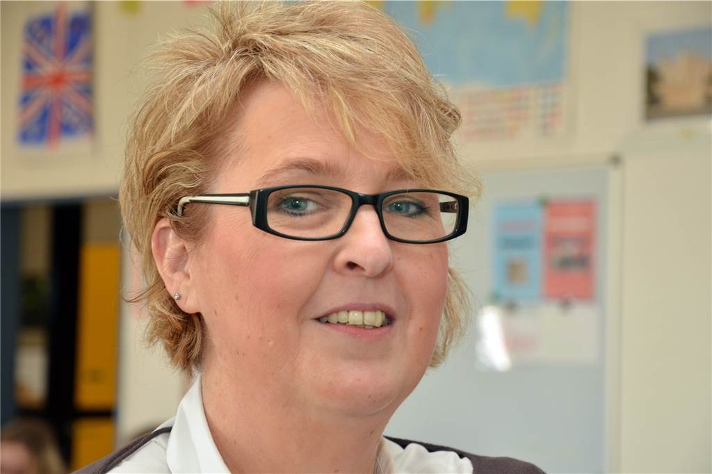 Schulcheck: Realschule Lünen-Altlünen will auch jenseits der Schulmauern präsent sein Claudia Fellowes ist die stellvertretende Leiterin der Realschule Lünen-Altlünen.